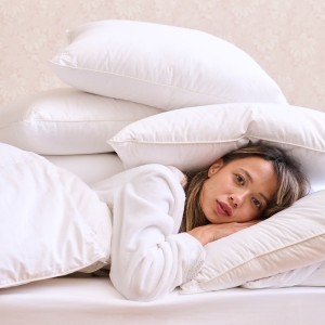 Ковдри та подушки