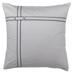 Комплект з квадратних сатинових наволочок із вишивкою COUTURE