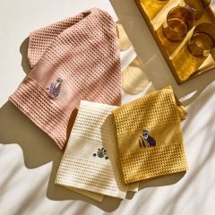 Рушник вафельний для кухні з вишивкою PANTERA темно-жовтий